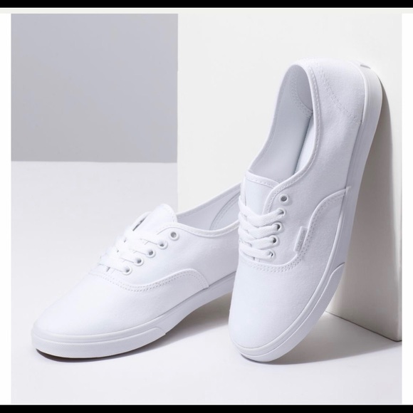 vans authentic lo pro on feet